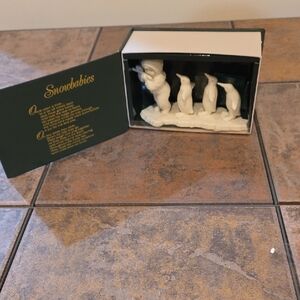 Snowbabies Penguin Parade Figurine